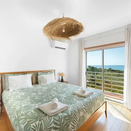 別荘 Nativo Big Wave Front Row 2br ナザレ